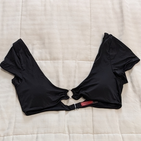YMI black sleeves swim top size Medium - Picture 1 of 7
